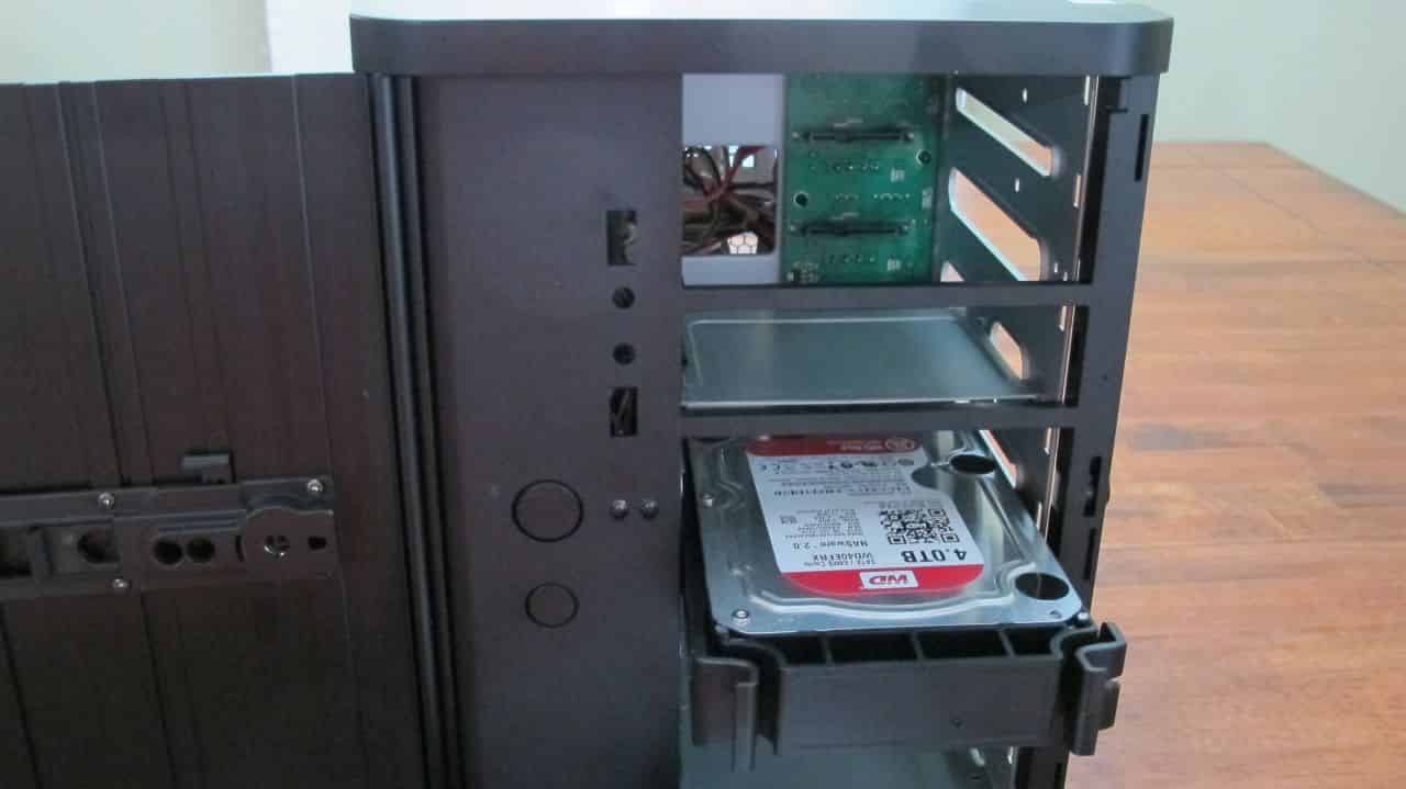 Installation of one HDD