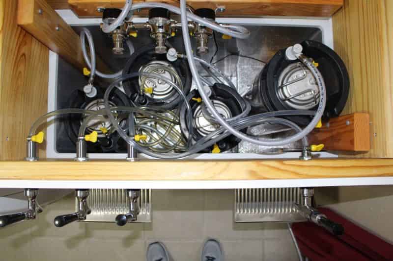Completed Keezer â€“ Kegs and Plumbing #2 (and my toes)