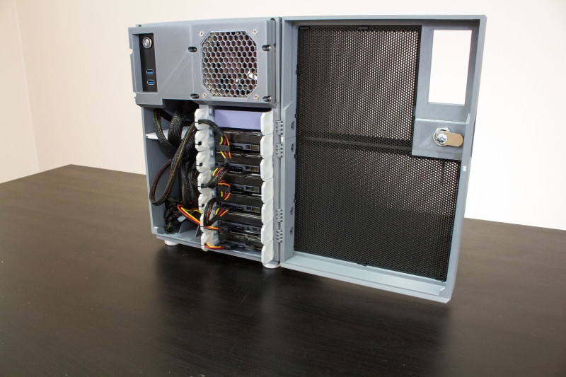 HDDs and PSU installed in cage #1